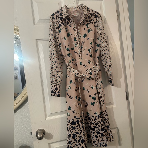 Boden Cream and Green Floral Long Sleeve Dress - Picture 2 of 7